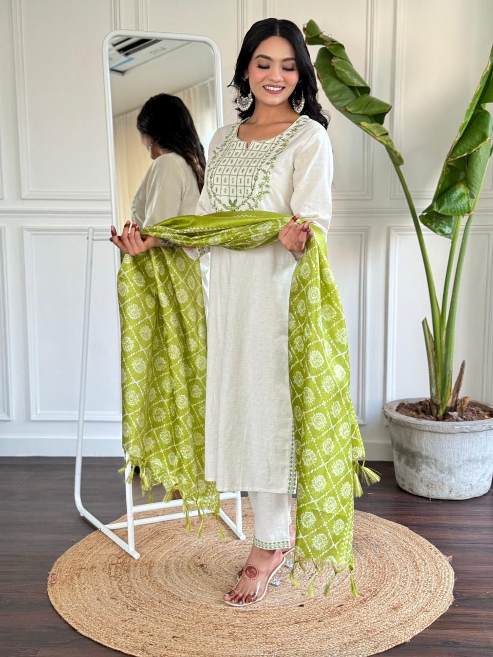 Bannisaa Ivory Elegance 3-Piece Kurta Set