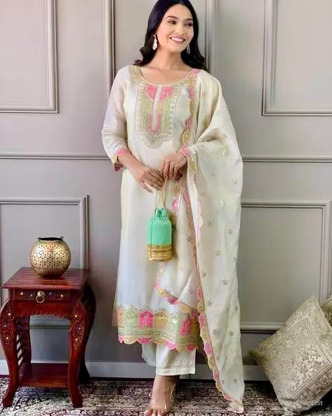 Bannisaa Ivory Pastel Embroidered 3 piece Kurta set