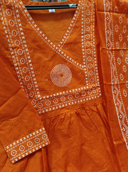 Bannisaa Vibrant Orange Bandhani Suit Set - Traditional Tie-Dye with Golden Circular Motifs