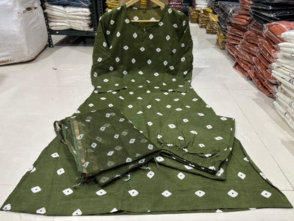 Bannisaa Olive Green Bandhani Print Suit Set - Traditional Tie-Dye with Golden Dupatta