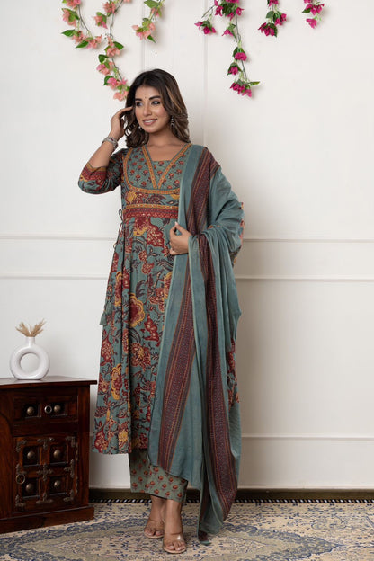 Bannisaa Vintage Floral Print Straight Kurta Set with Dupatta (3 piece suit)