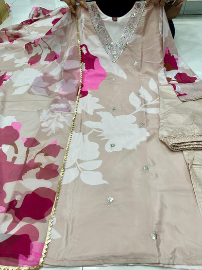 Bannisaa Chanderi silk 3-Piece Kurta Set