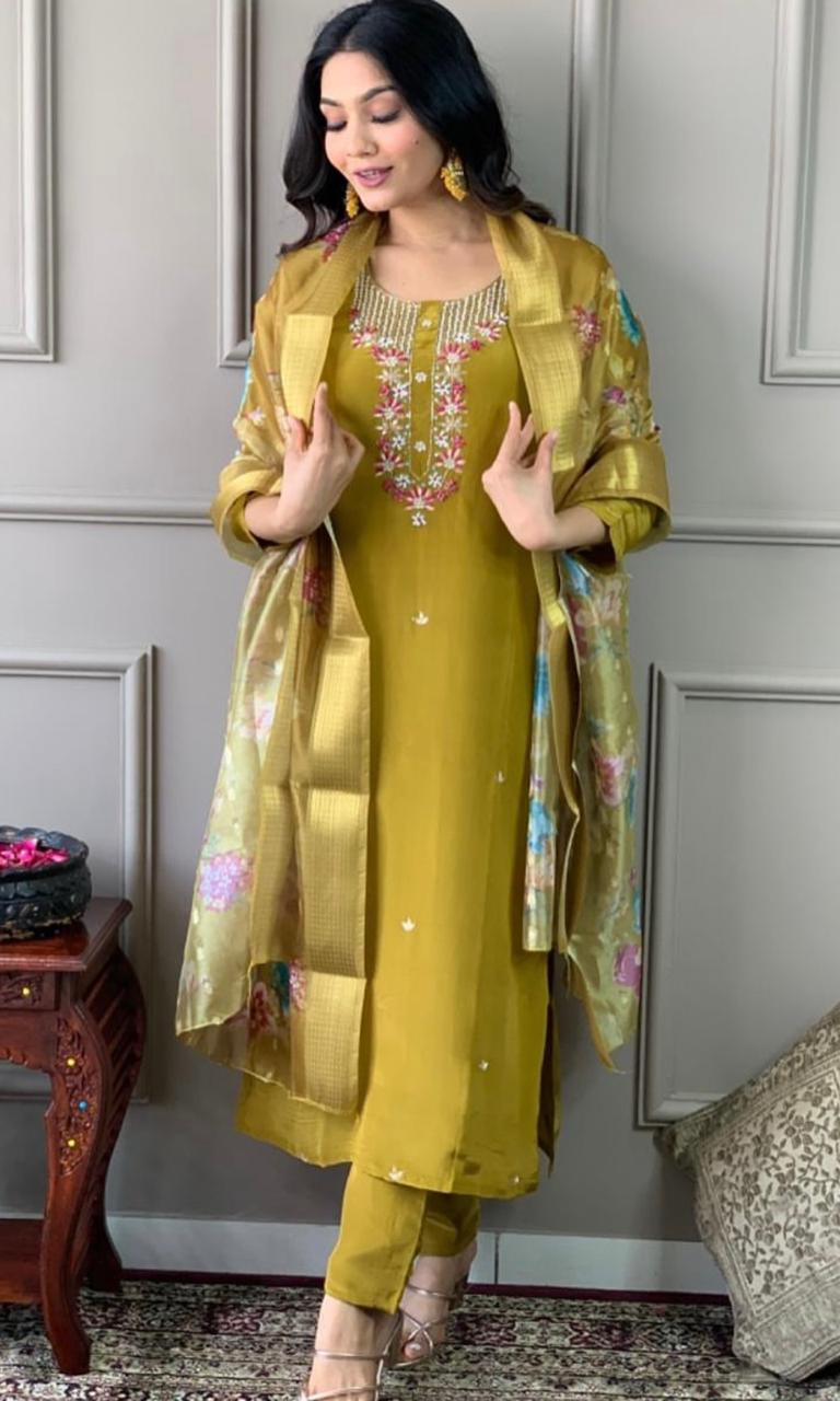 Bannisaa Golden Meadow Embroidered Suit Set - Floral Thread Work with Silk Dupatta
