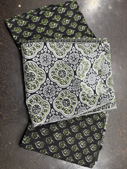 Bannisaa Deep Emerald Mughal Heritage Suit Set - Regal Paisley with Golden Zardozi Accents