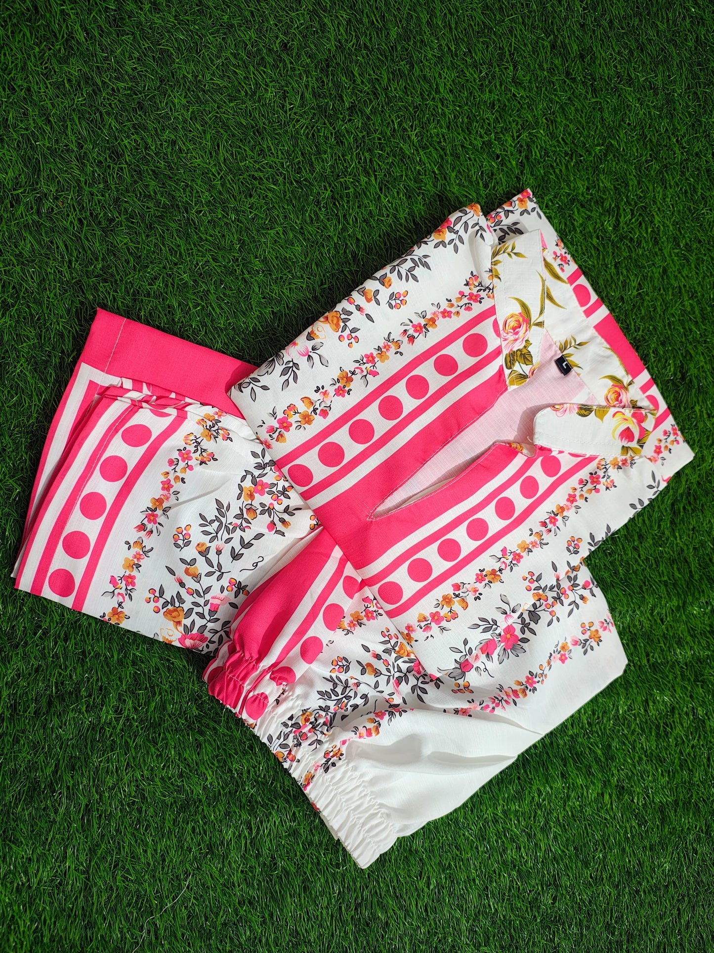 Bannisaa Rose Garden Muslin Printed Co-ord Set - Ivory & Fuchsia Ensemble