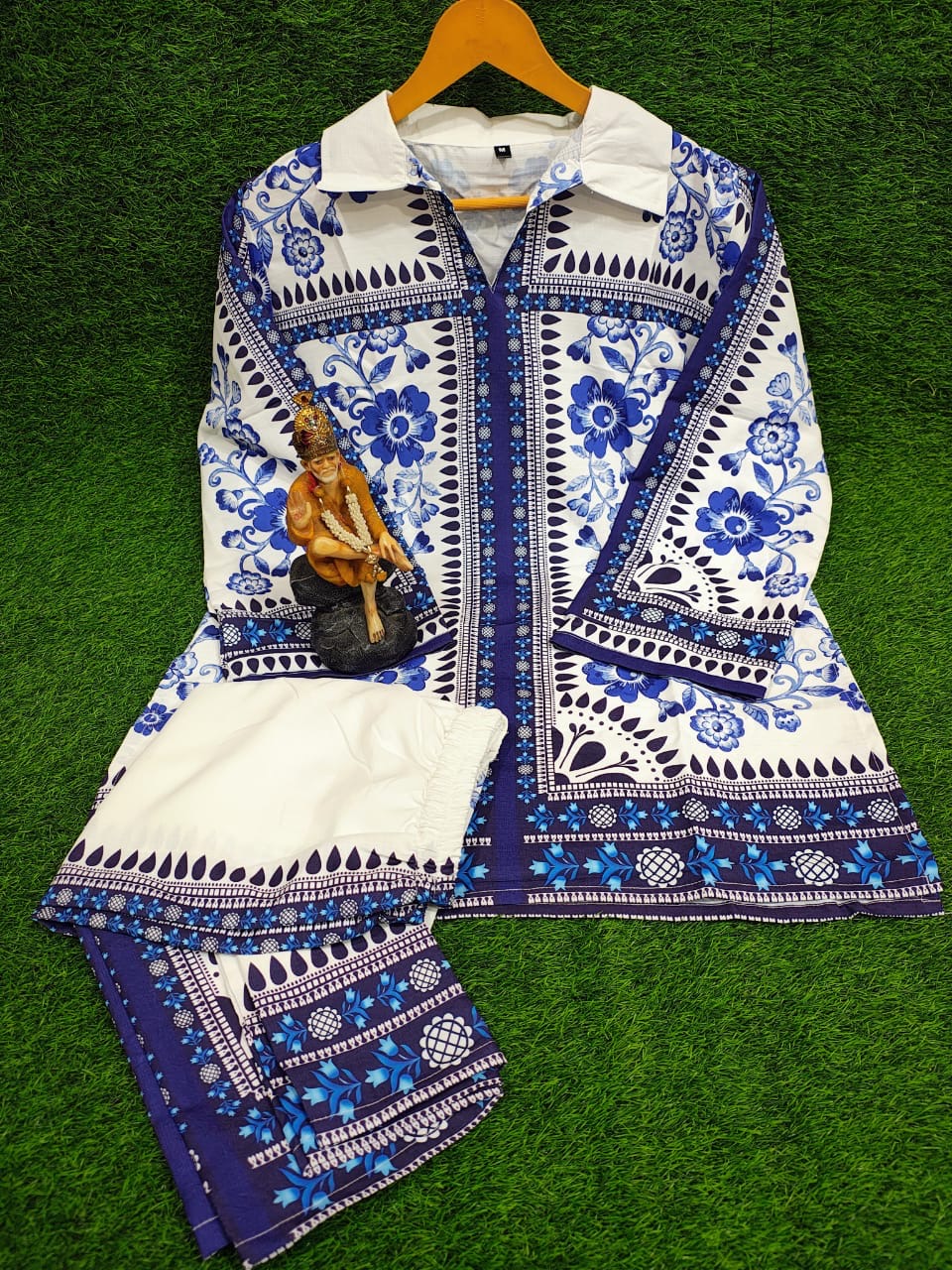 Bannisaa Azure Bloom Muslin Printed Co-ord Set - Classic Blue & White Ensemble