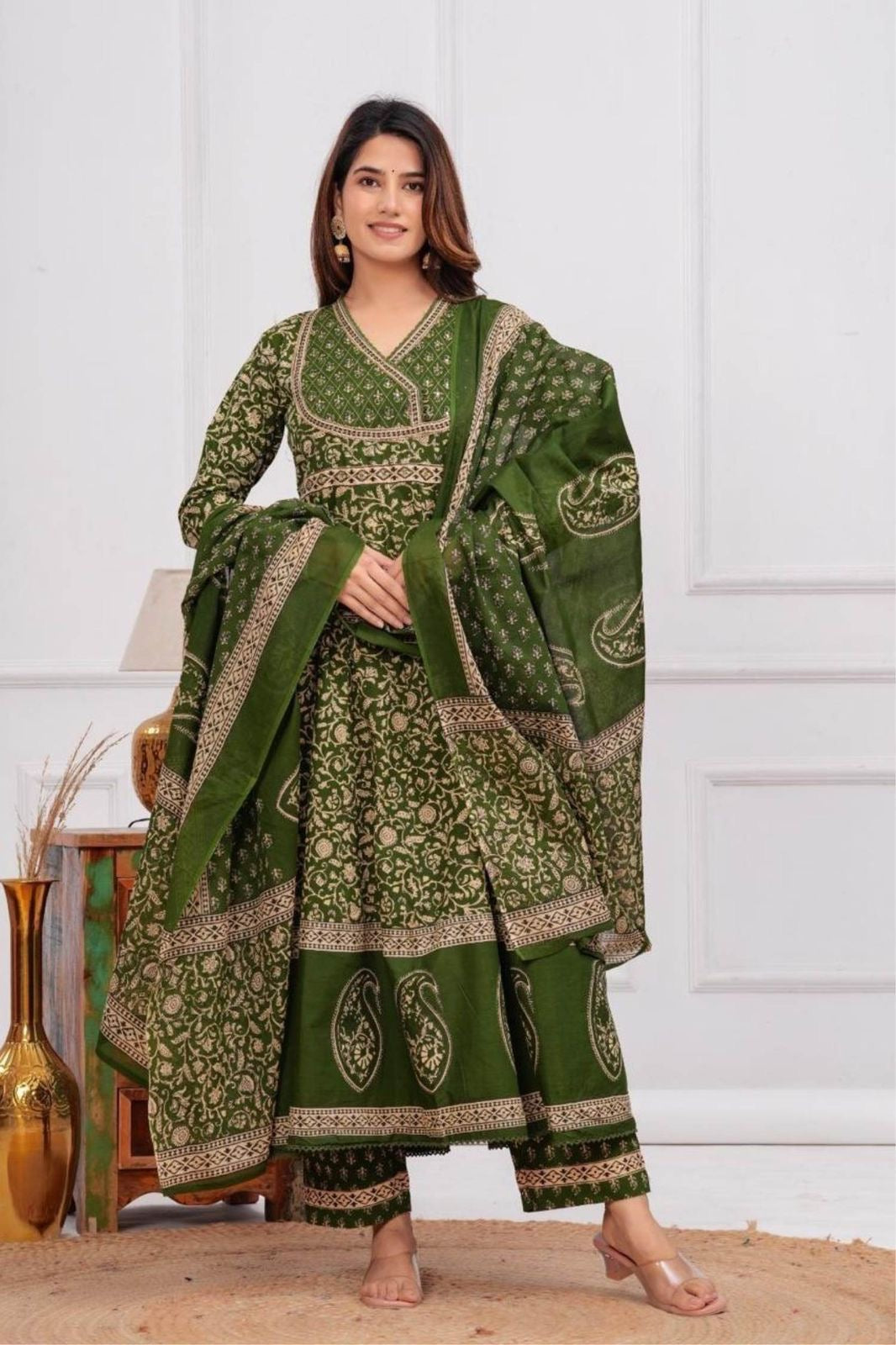 Bannisaa Royal Banarasi Weave Suit Set - Golden Paisley with Traditional Brocade Work