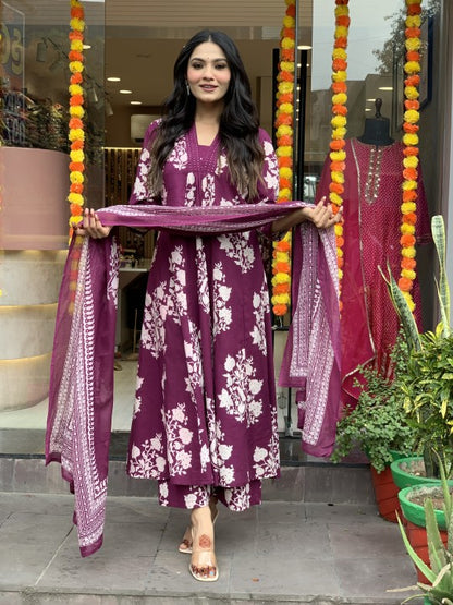 Bannisaa Printed Cotton Anarkali 3-Piece Kurta Set