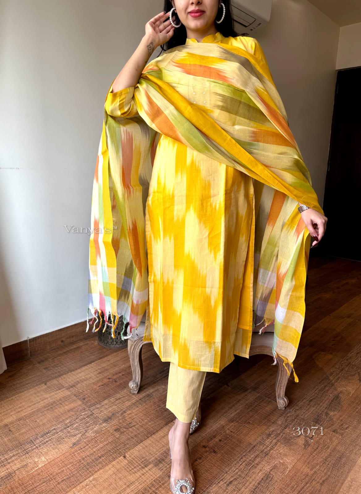 Bannisaa Sunset Ikat Fusion Suit Set - Contemporary Brushstroke Print with Vibrant Color Palette