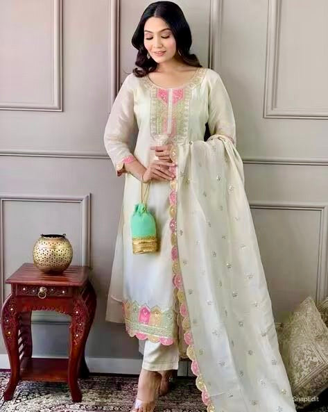 Bannisaa Ivory Pastel Embroidered 3 piece Kurta set