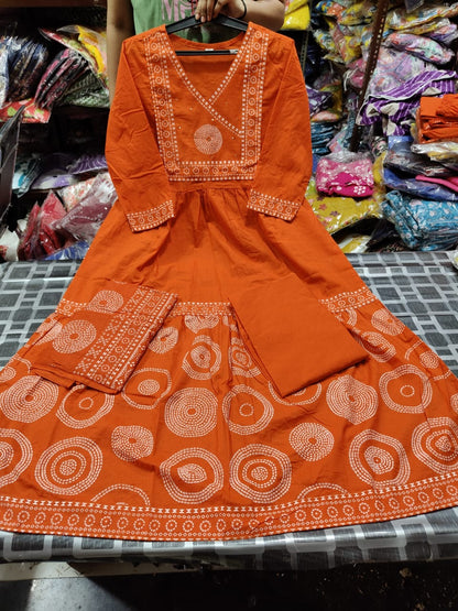 Bannisaa Vibrant Orange Bandhani Suit Set - Traditional Tie-Dye with Golden Circular Motifs