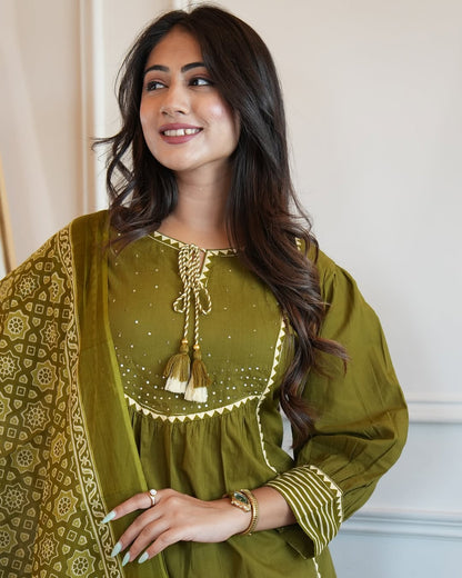 Bannisaa Fuchsia Royal Heritage Suit Set - Traditional Block Print with Golden Gota Detailing