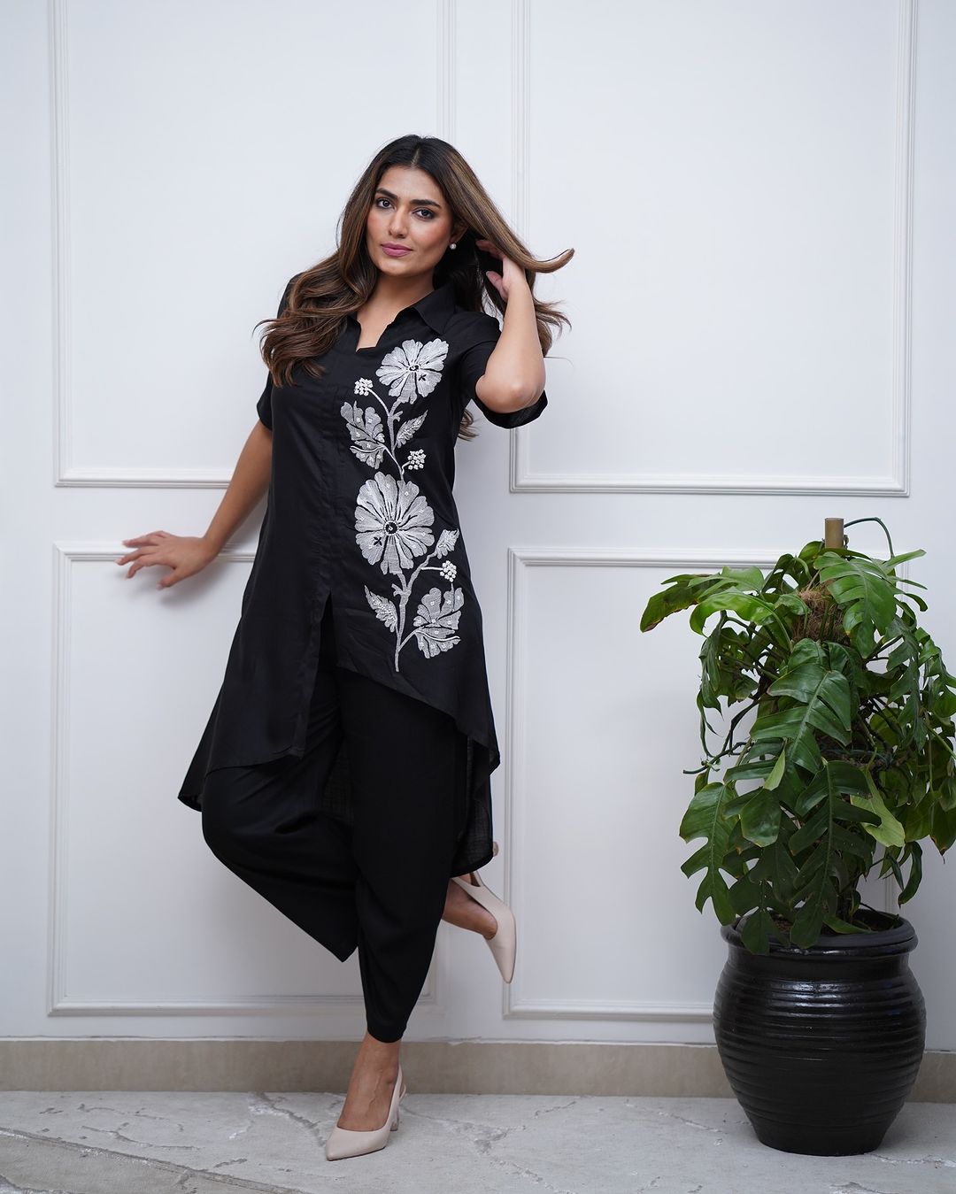 Bannisaa Black Asymmetrical Floral Kurti Co-ord Set