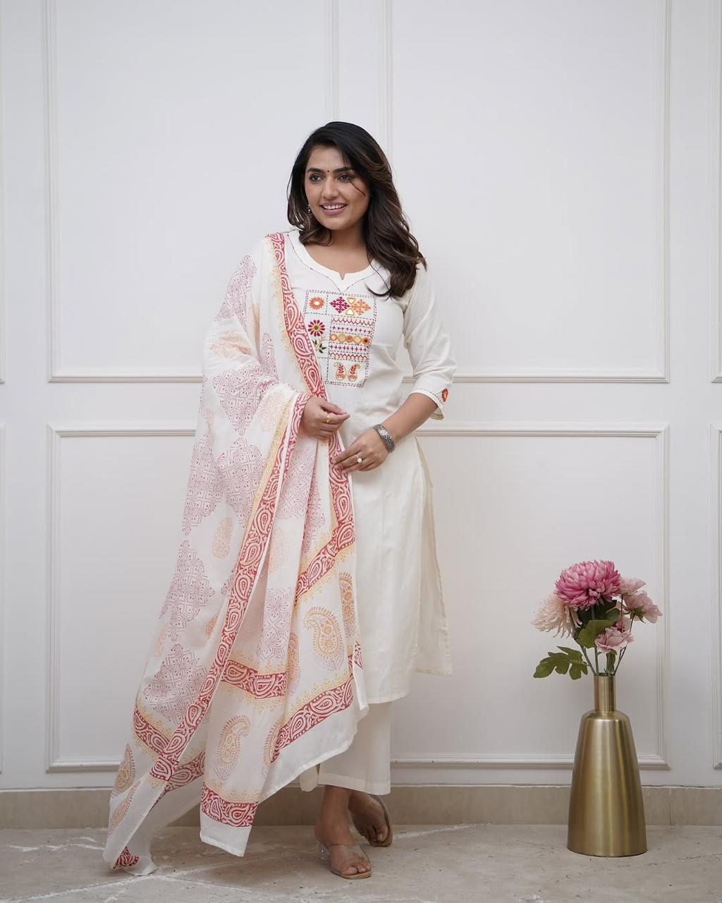 Bannisaa Ivory Ethnic Embroidered 3 piece Kurta Set with Dupatta