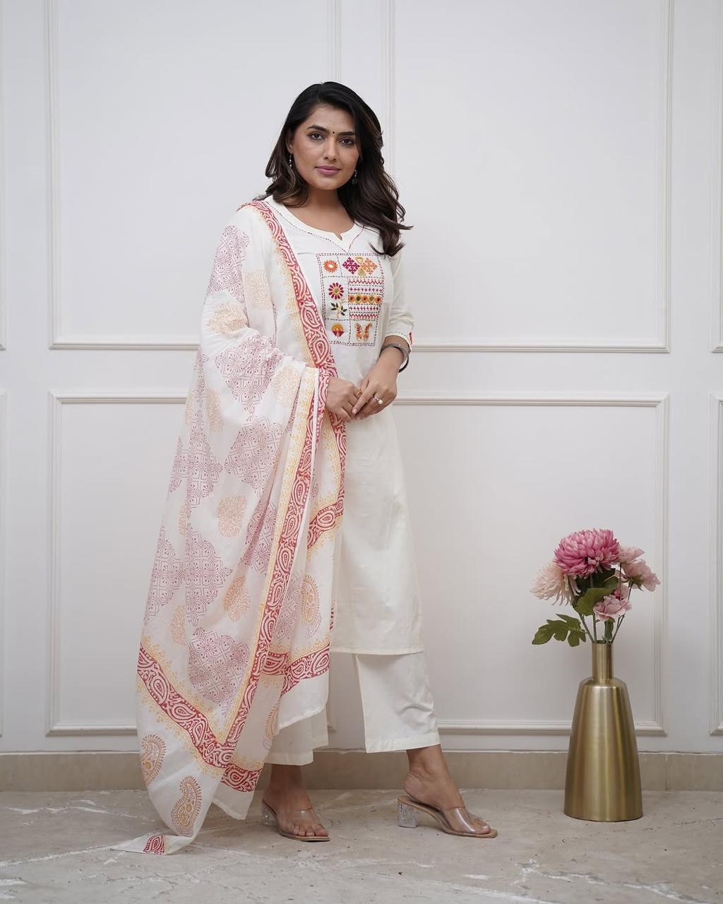 Bannisaa Ivory Ethnic Embroidered 3 piece Kurta Set with Dupatta