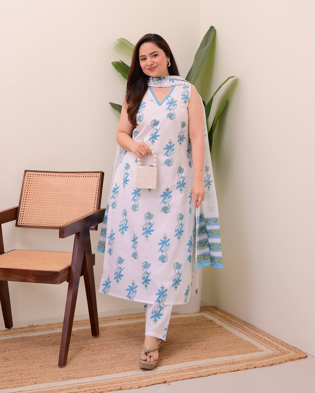 Bannisaa Azure Bloom 3 piece Kurta Set
