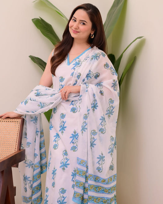 Bannisaa Azure Bloom 3 piece Kurta Set
