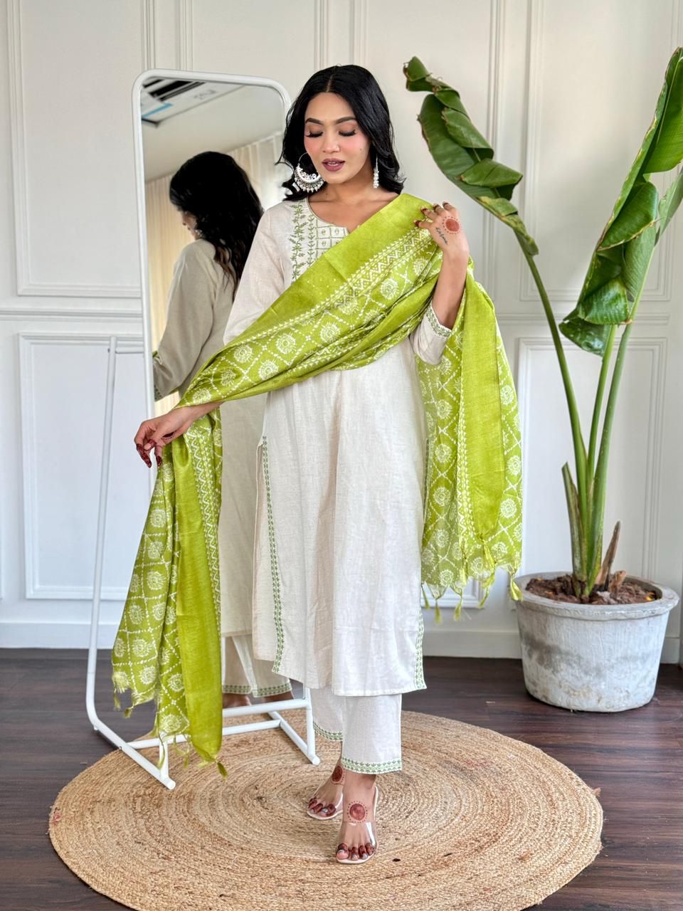 Bannisaa Ivory Elegance 3-Piece Kurta Set