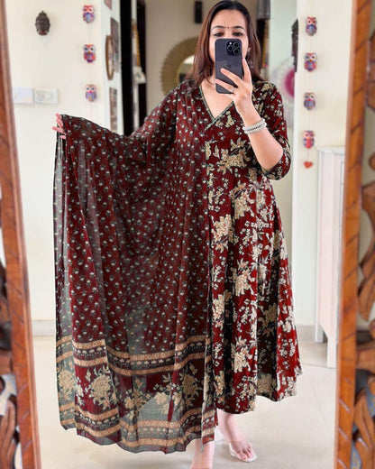 Bannisaa Angrakha Sanganeri print 3-Piece Kurta Set